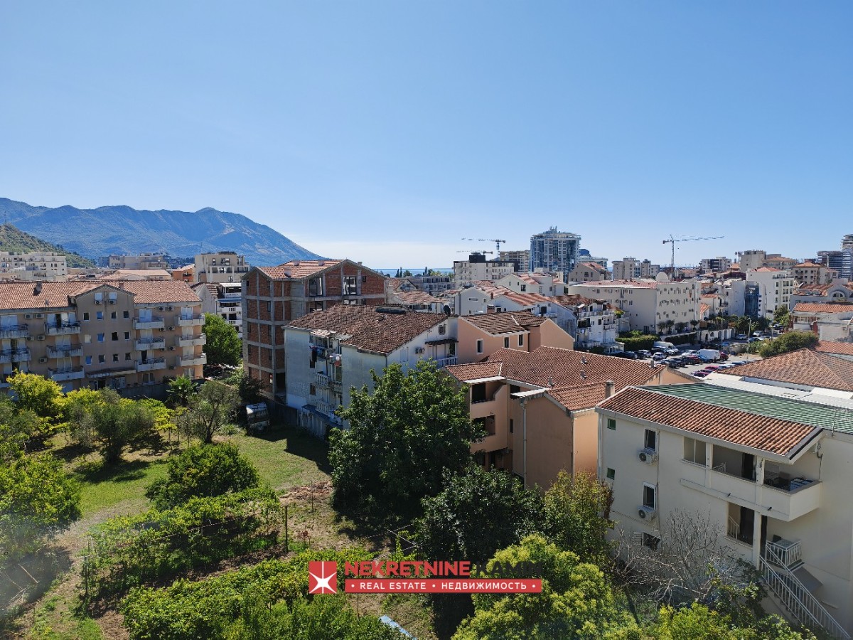 Budva, Rozino – satışta konforlu 1+1 daire, 55 m²